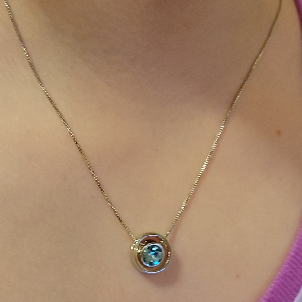 🎉HOST PICK🎉NEW CRYSTAL NECKLACE - Picture 4 of 5